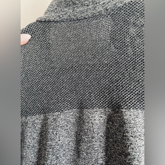 C&C California Grey zippered athletic top - Picture 7 of 9